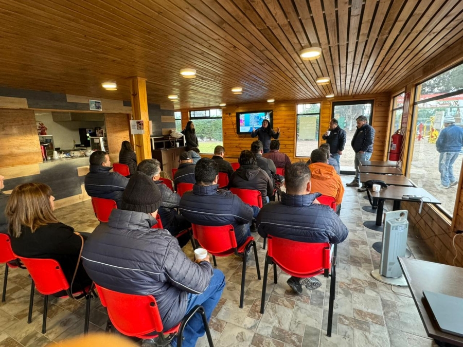 Reunión presencial con la Superintendencia Mina y RRLL junto a socios en comisión de servicios a CNN y mina Los Colorados